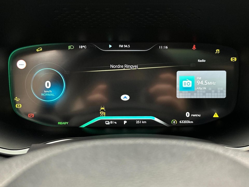 MG Marvel R Luxury 5d