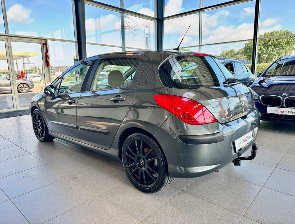 Peugeot 308 1,6 VTi Premium 5d