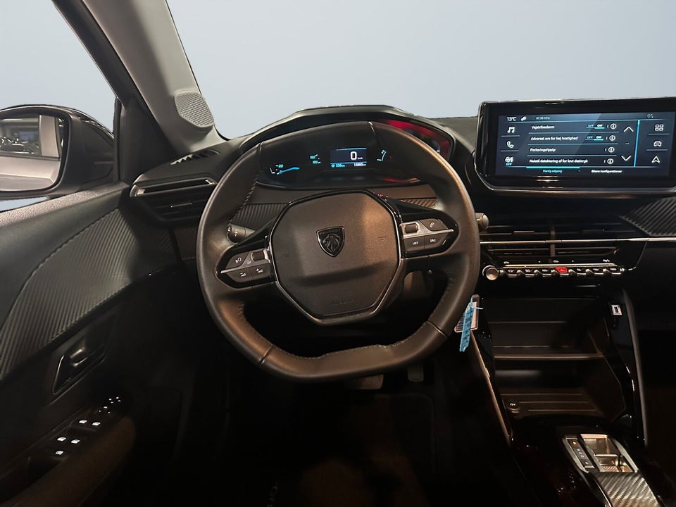 Peugeot e-208 50 Style 5d