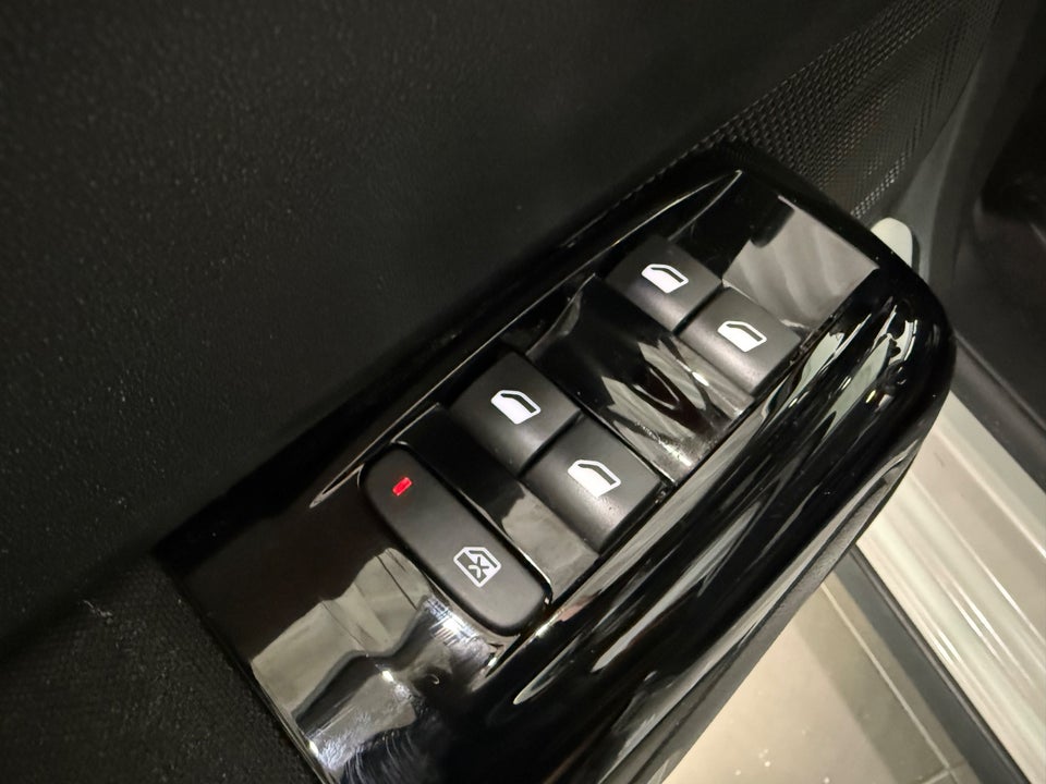 Citroën C3 1,2 PureTech 83 Shine 5d