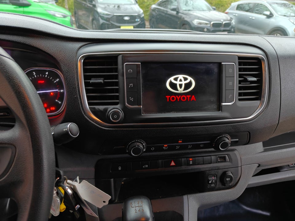 Toyota ProAce 2,0 D 120 Long Comfort 6d