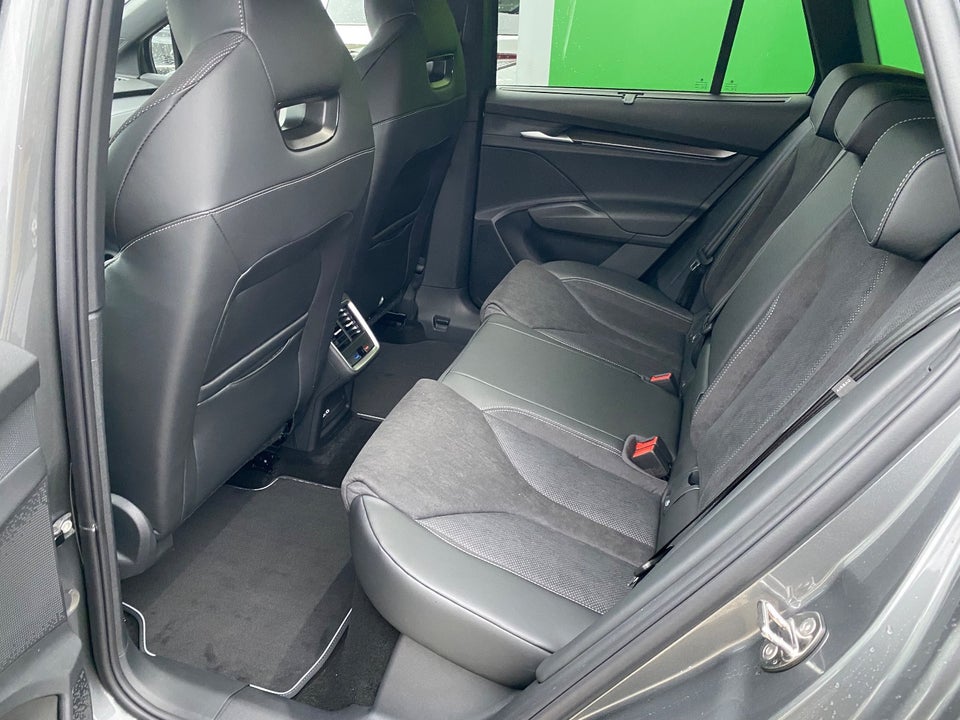 Skoda Enyaq 85 iV Sportline Advanced 5d