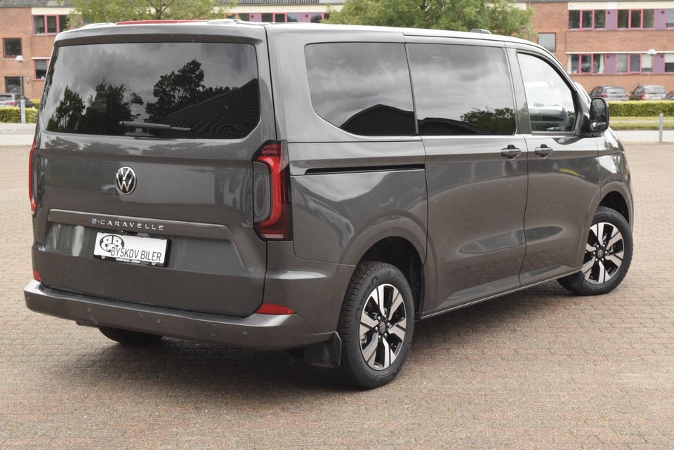 VW e-Caravelle 64 Life SWB