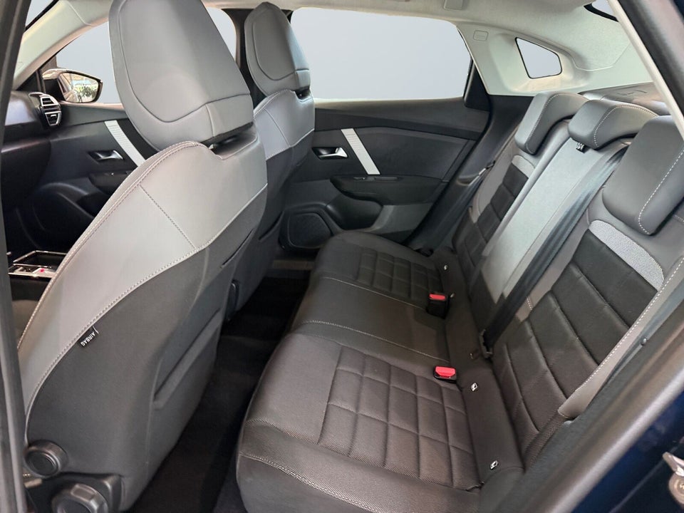 Citroën ë-C4 X 54 Plus 4d