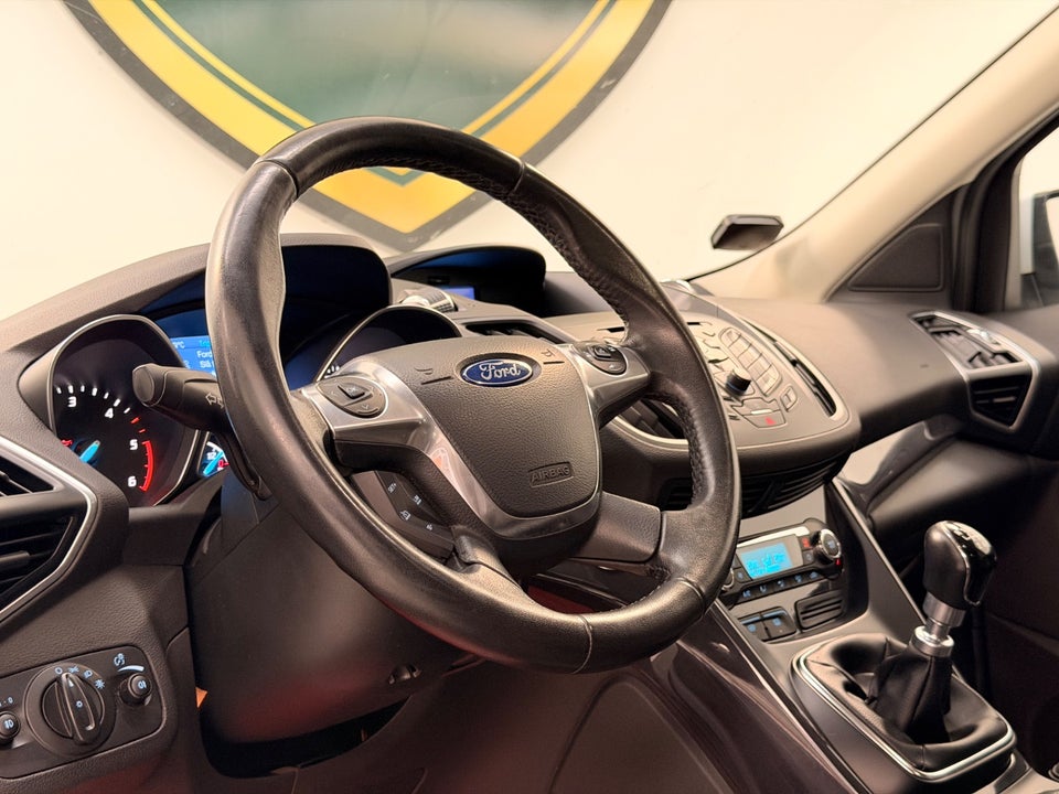 Ford Kuga 2,0 TDCi 140 Titanium 5d