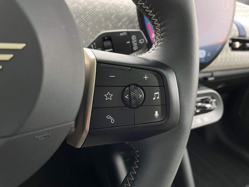 MINI Cooper SE Favoured Trim XL 3d