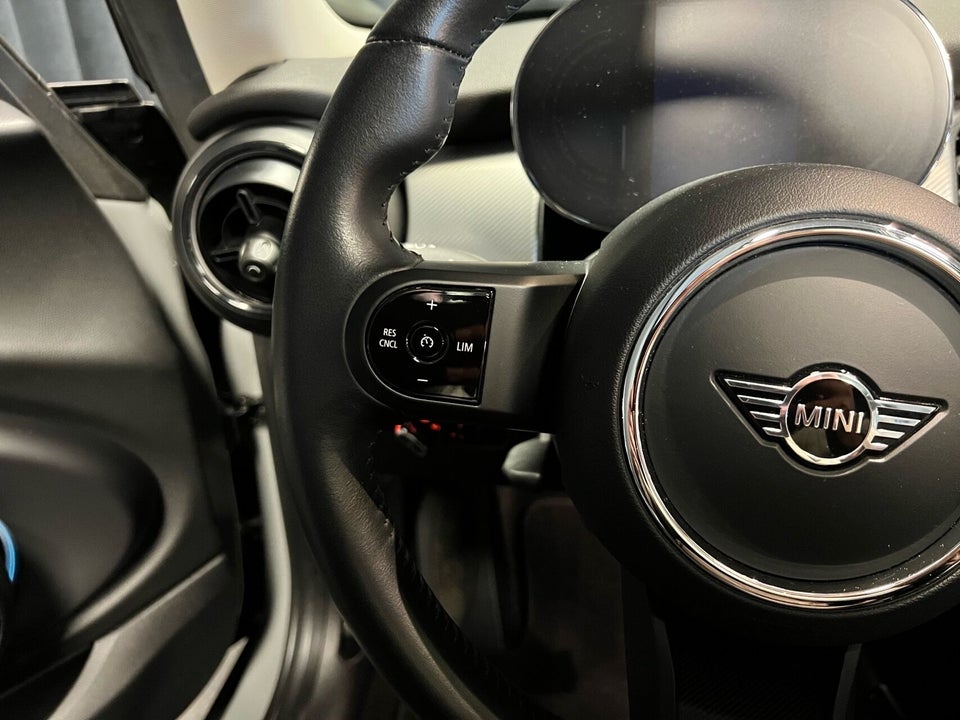 MINI Cooper SE Camden Edition 3d