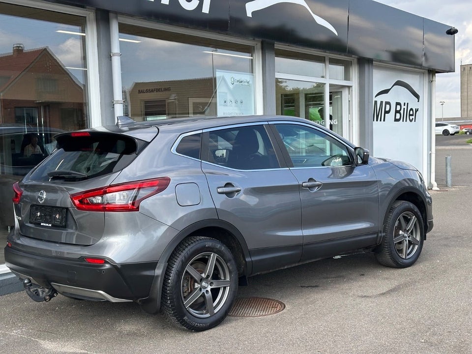 Nissan Qashqai 1,5 dCi 110 N-Connecta 5d