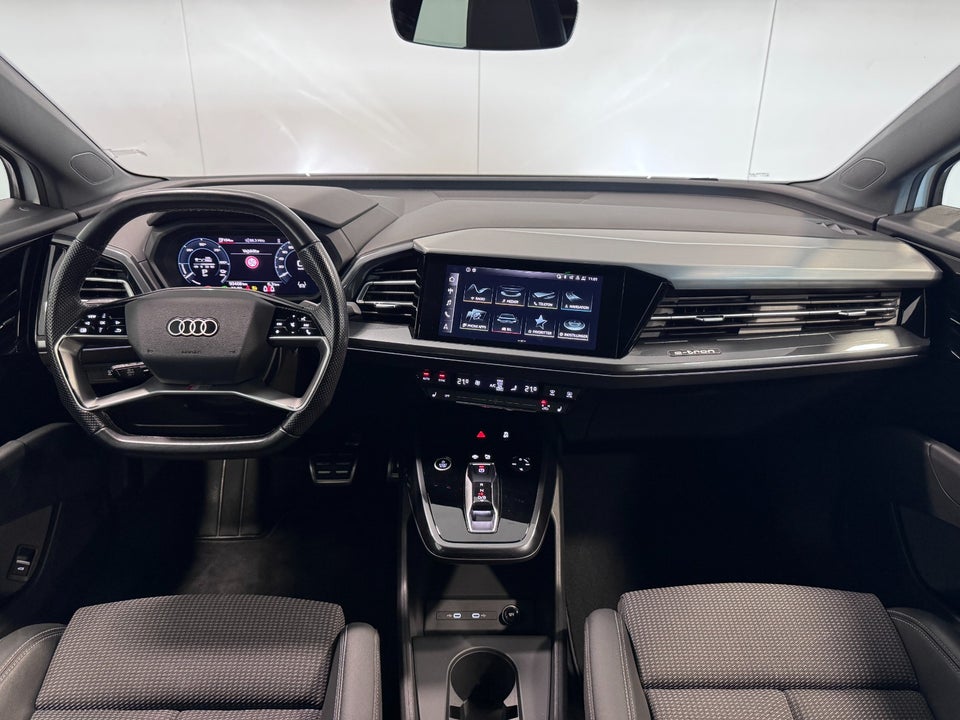 Audi Q4 e-tron 40 S-line 5d