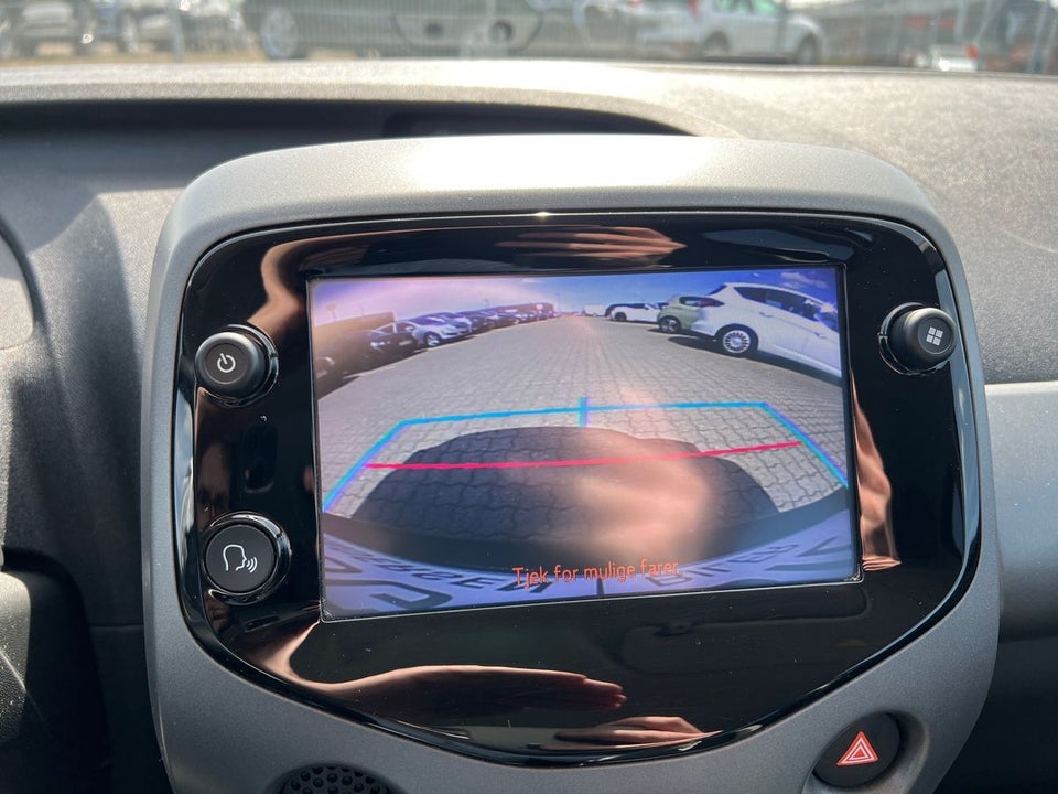 Toyota Aygo 1,0 VVT-i x-press 5d
