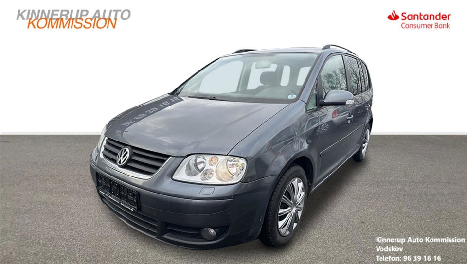 VW Touran 2,0 TDi 140 Trendline DSG Van 5d