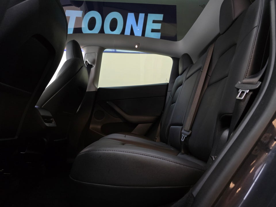 Tesla Model Y Long Range AWD 5d