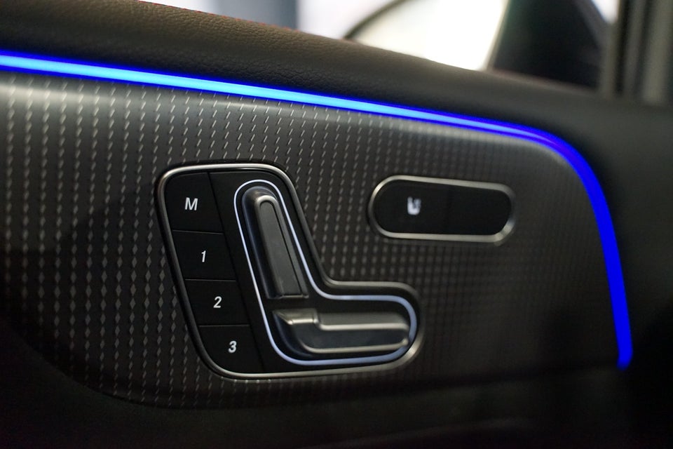 Mercedes EQB300 AMG Line 4Matic 5d