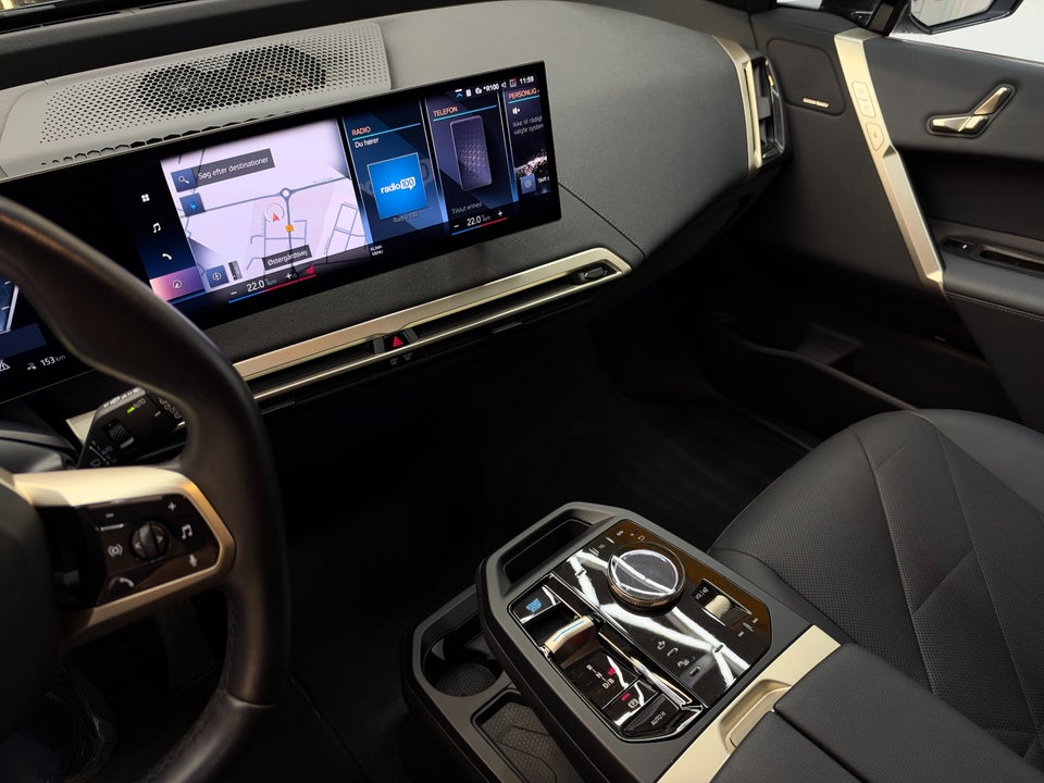 BMW iX xDrive40 Sport 5d