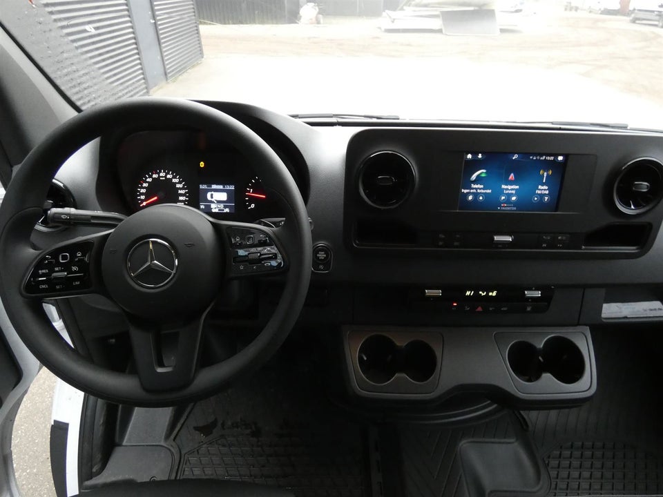 Mercedes Sprinter 317 2,0 CDi A4 Kassevogn aut. RWD