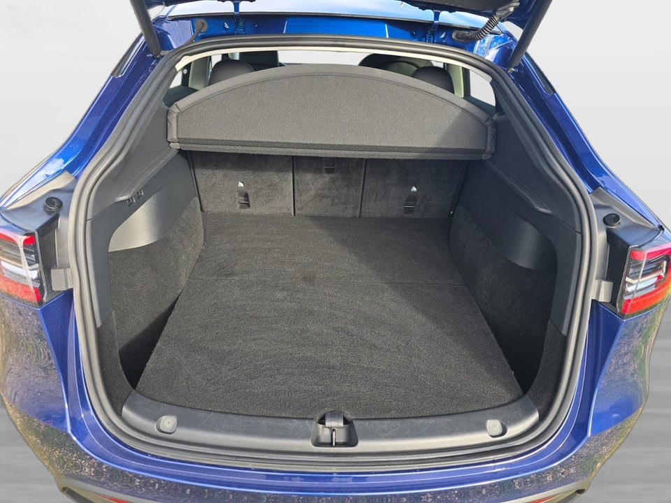 Tesla Model Y RWD 5d