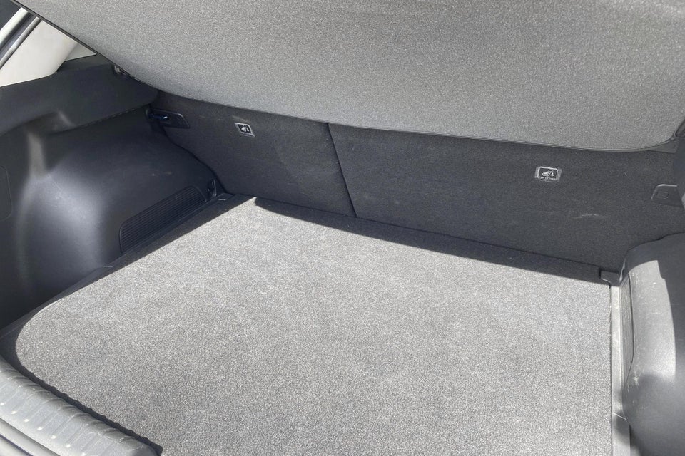 Kia Niro 64 EV Premium 5d