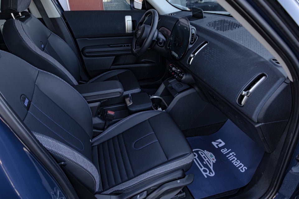 MINI Countryman E Classic Trim M 5d