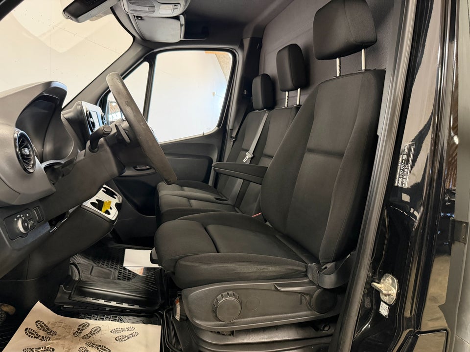 Mercedes Sprinter 319 3,0 CDi A3 Chassis aut. RWD 2d