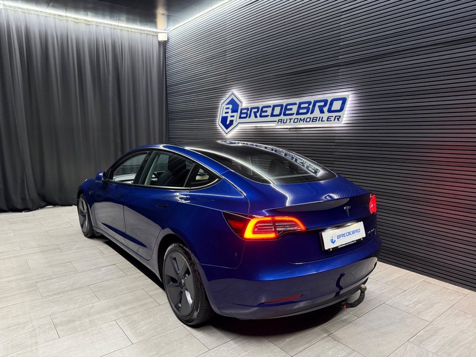 Tesla Model 3 Long Range AWD 4d