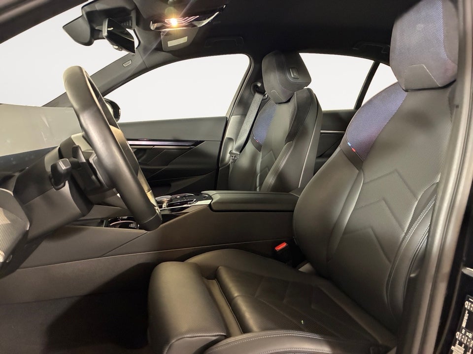 BMW i5 eDrive40 M-Sport 4d