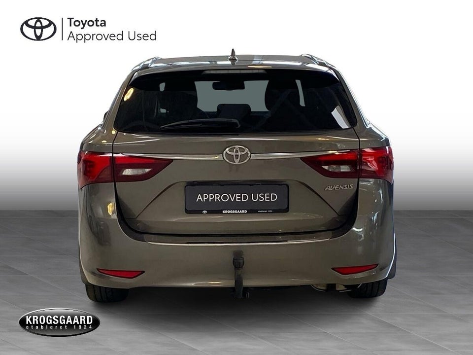 Toyota Avensis 1,8 VVT-i T2 Selected Touring Sports MDS 5d