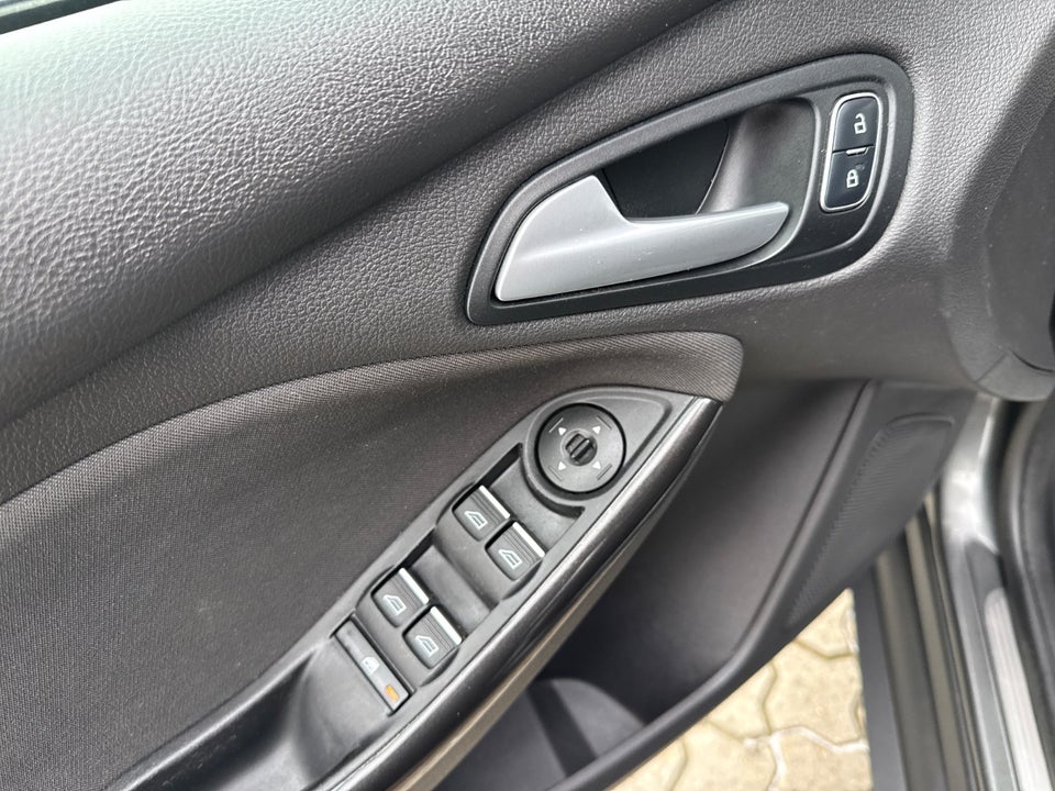 Ford Focus 1,0 SCTi 125 Titanium stc. 5d