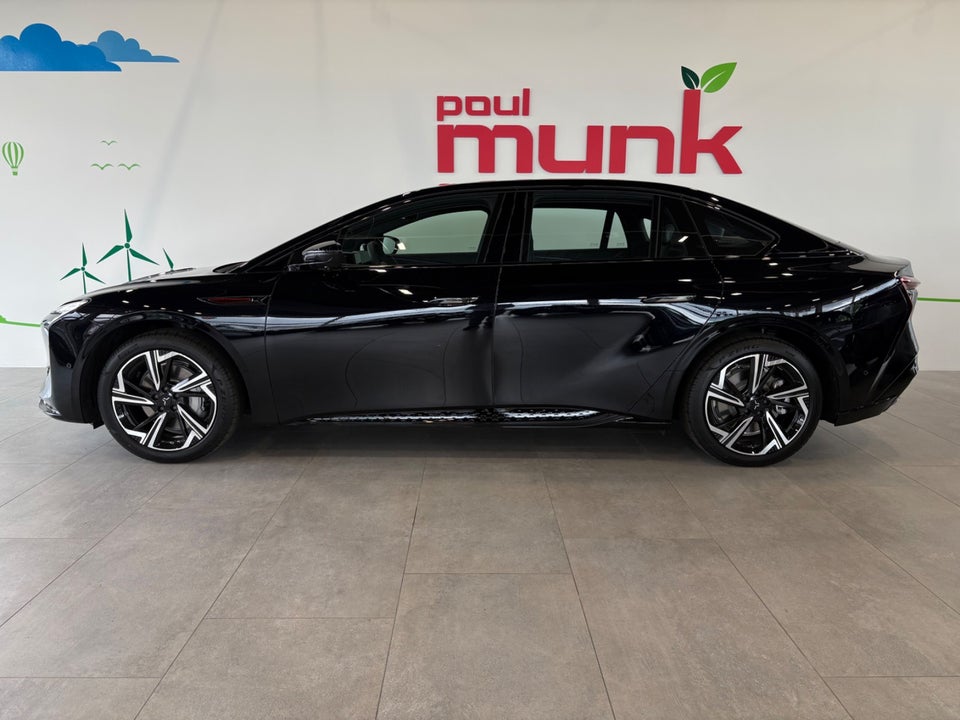 Hongqi EH7 111 Exclusive 4d