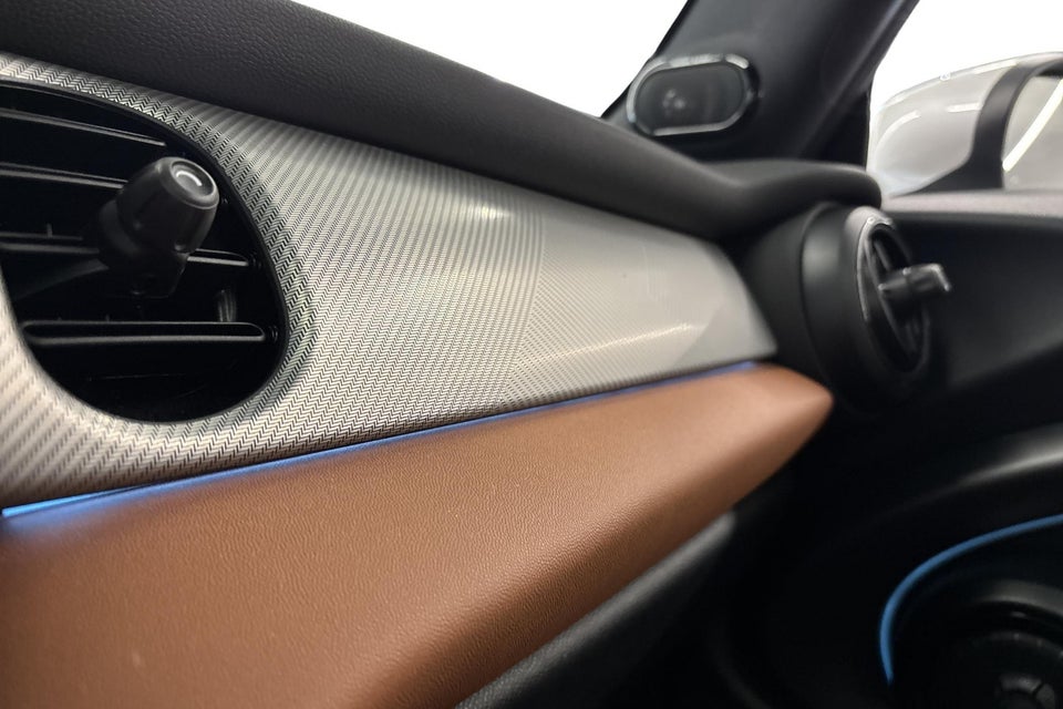 MINI Cooper SE Maximise 3d