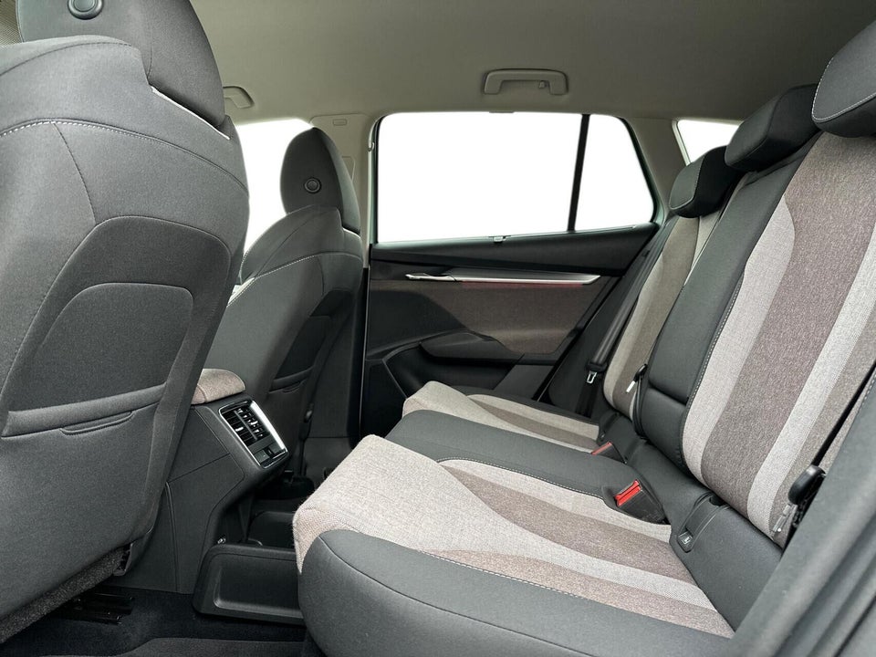 Skoda Enyaq 80 iV Selection Lounge 5d