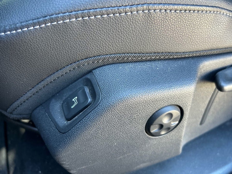 Opel Grandland X 1,6 Hybrid4 Cosmo Prestige aut. 5d