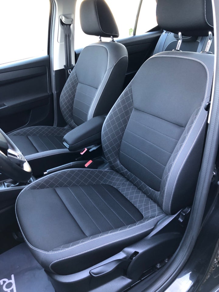 Skoda Fabia 1,0 MPi 60 Ambition 5d