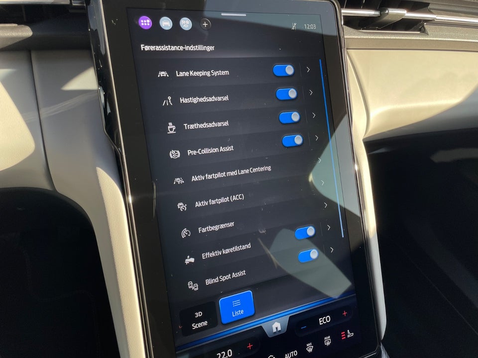 Ford Explorer 82 Premium Extended Range 5d