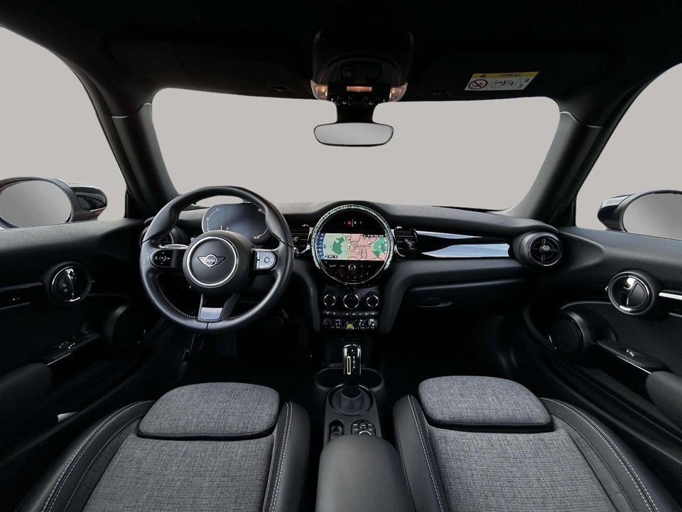 MINI Cooper SE Classic Trim 3d