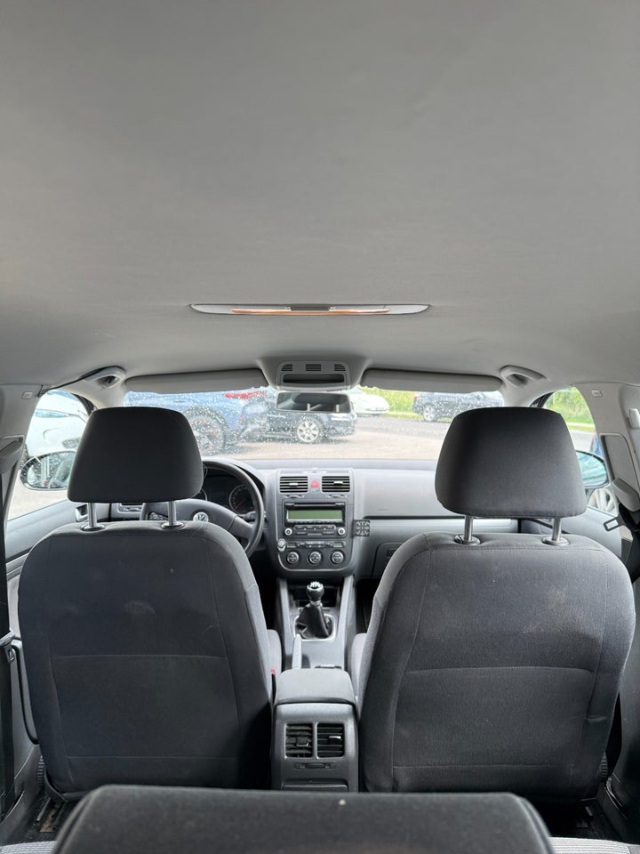 VW Golf V 1,9 TDi 105 Comfortline 5d