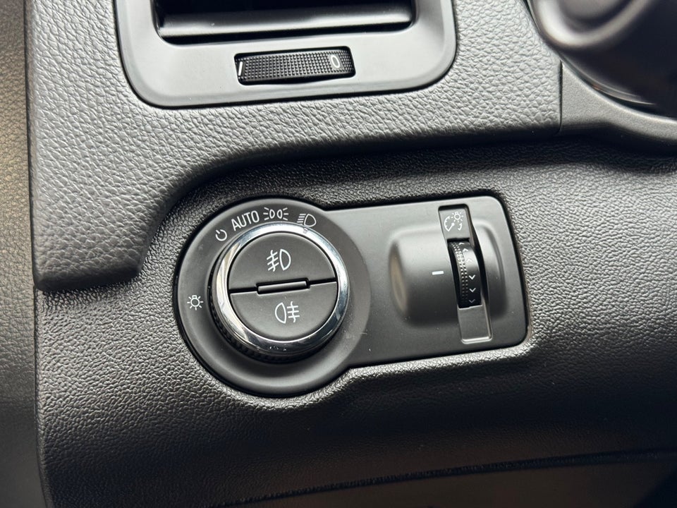 Opel Insignia 1,6 CDTi 136 Cosmo Sports Tourer aut. 5d