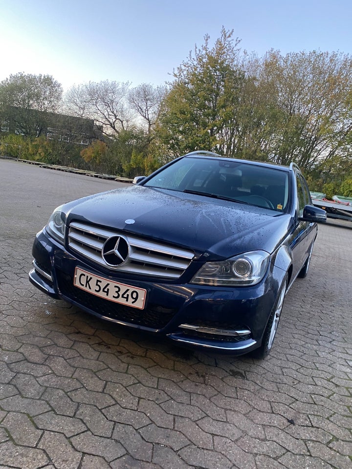 Mercedes C220 2,2 CDi Avantgarde stc. aut. 5d