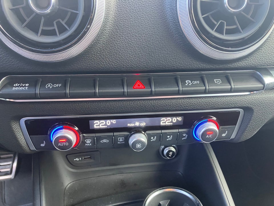 Audi A3 40 TFSi Sport Limited Sportback quattro S-tr. 5d