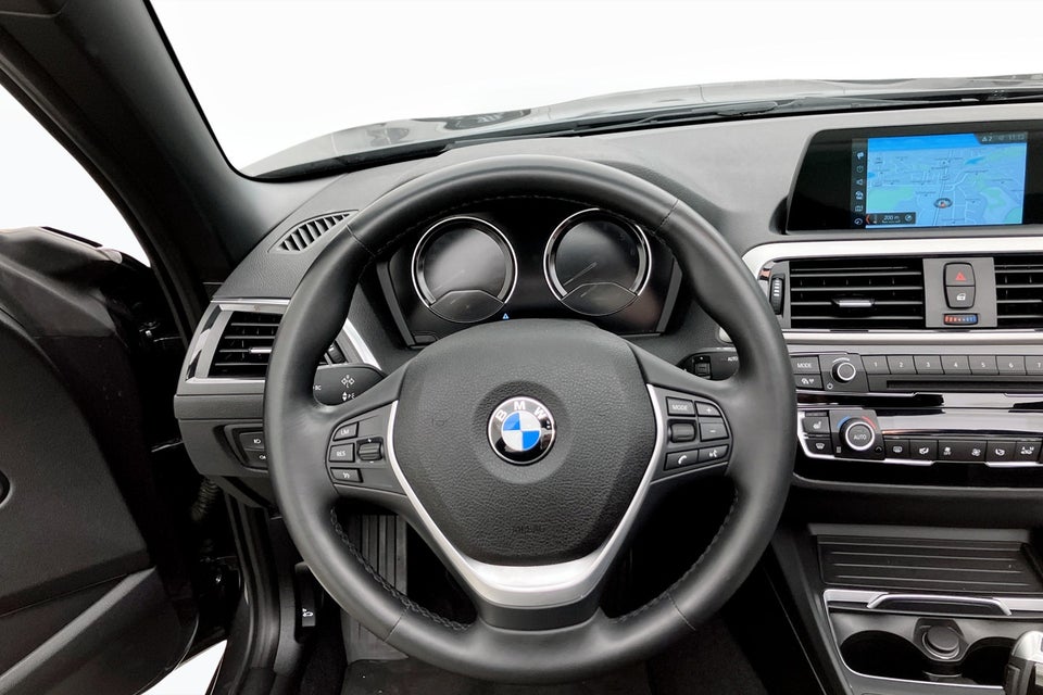 BMW 218i 1,5 Cabriolet Connected aut. 2d