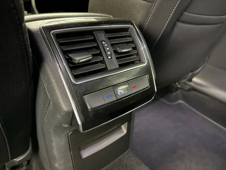 Skoda Superb 2,0 TDi 190 Ambition Combi DSG 5d