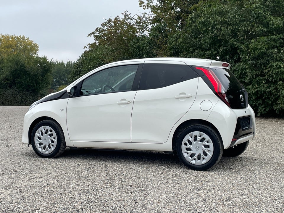 Toyota Aygo 1,0 VVT-i x-pression 5d