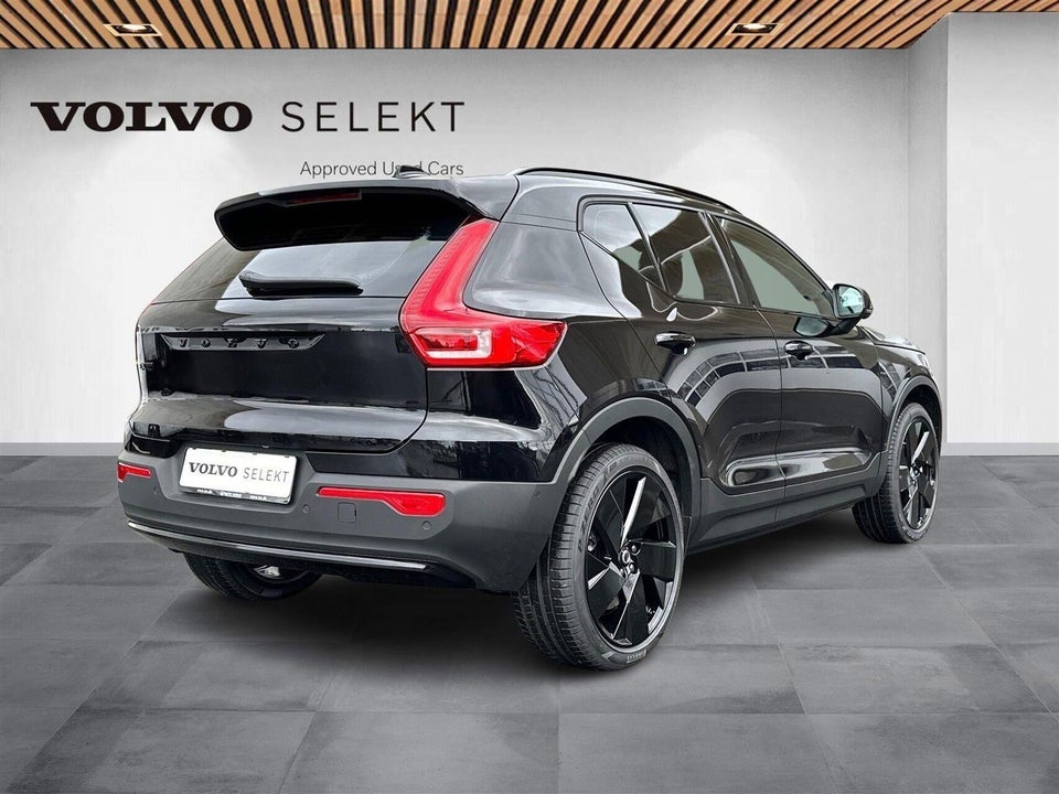 Volvo EX40 Extended Range Ultra Black Edition 5d