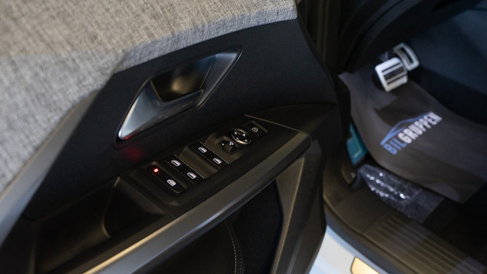 Peugeot e-5008 77 GT 7prs 5d