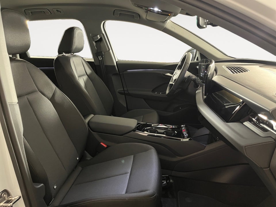 Audi Q6 e-tron Progress performance 5d