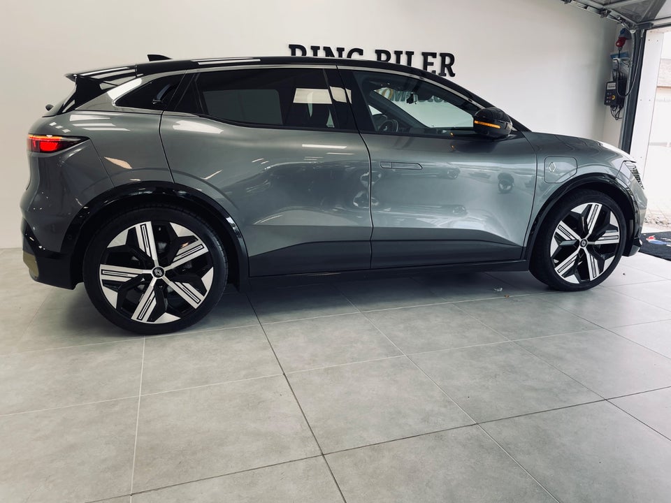 Renault Megane E-Tech 60 Iconic 5d