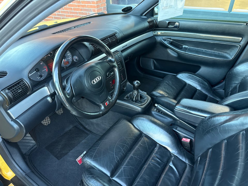 Audi S4 2,7 Avant quattro 5d