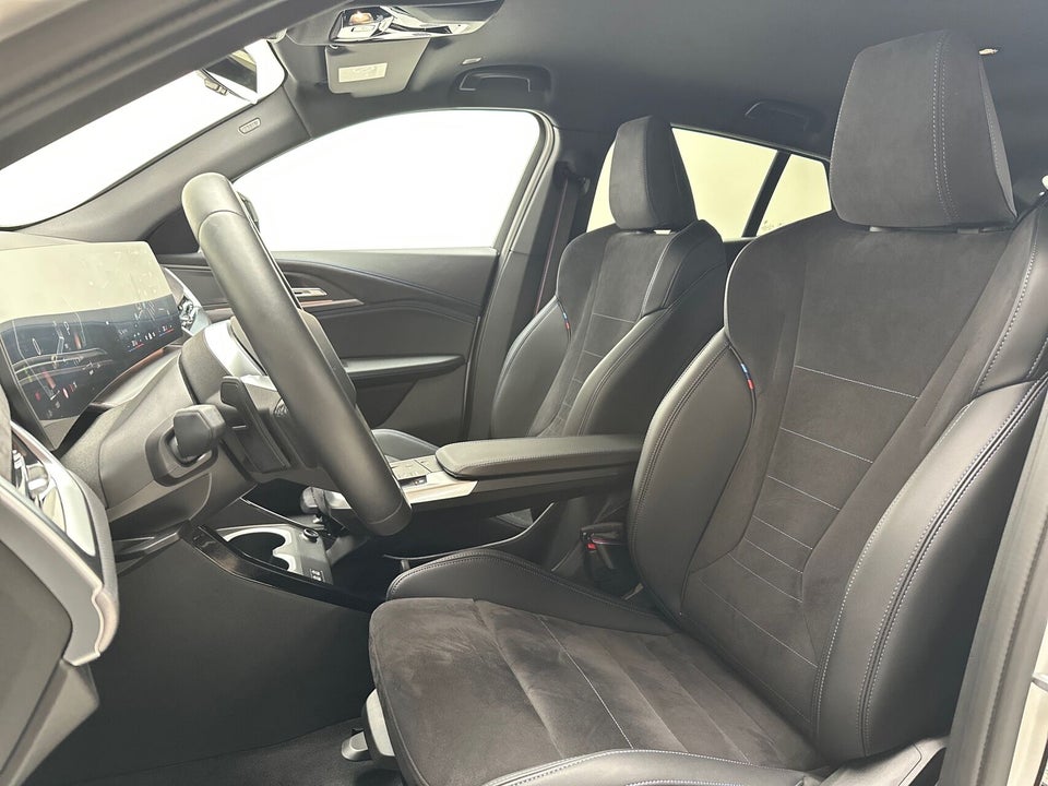 BMW iX2 xDrive30 M-Sport 5d