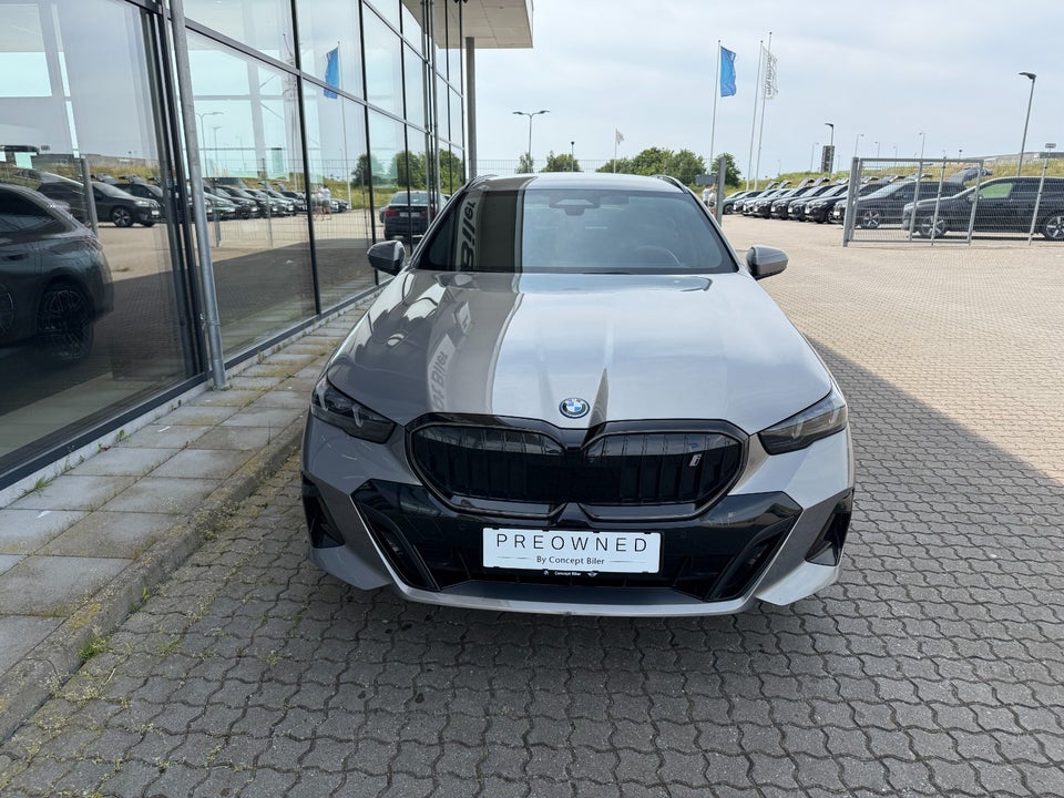 BMW i5 eDrive40 Touring Fully Charged 5d