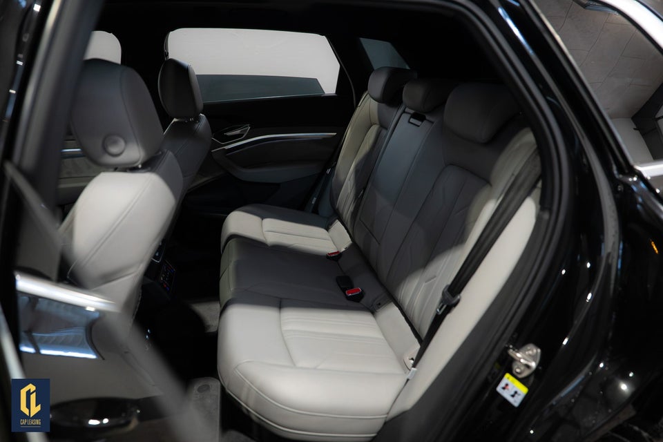 Audi e-tron 55 Advanced quattro 5d