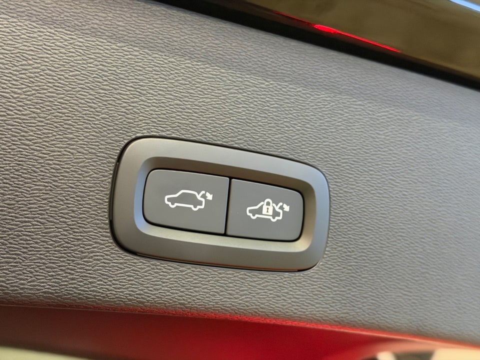 Volvo C40 P8 ReCharge Twin Plus 5d